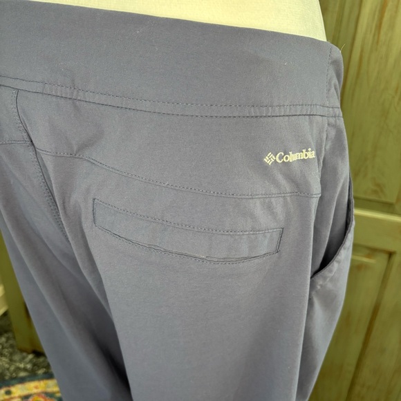 Columbia Women's Joggers Cornflower Blue - Picture 6 of 9
